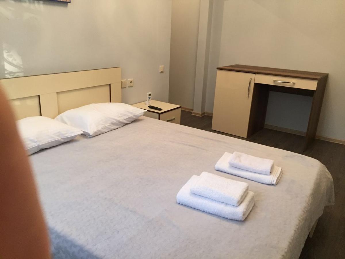 Hotel Old Pitius ピツンダ エクステリア 写真